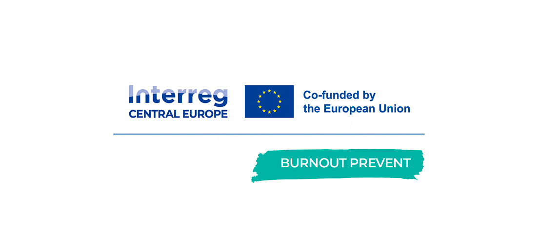 Logo Interreg Central Europe, vlajka EÚ a text Co-funded by the European Union, nápis BURNOUT PREVENT.