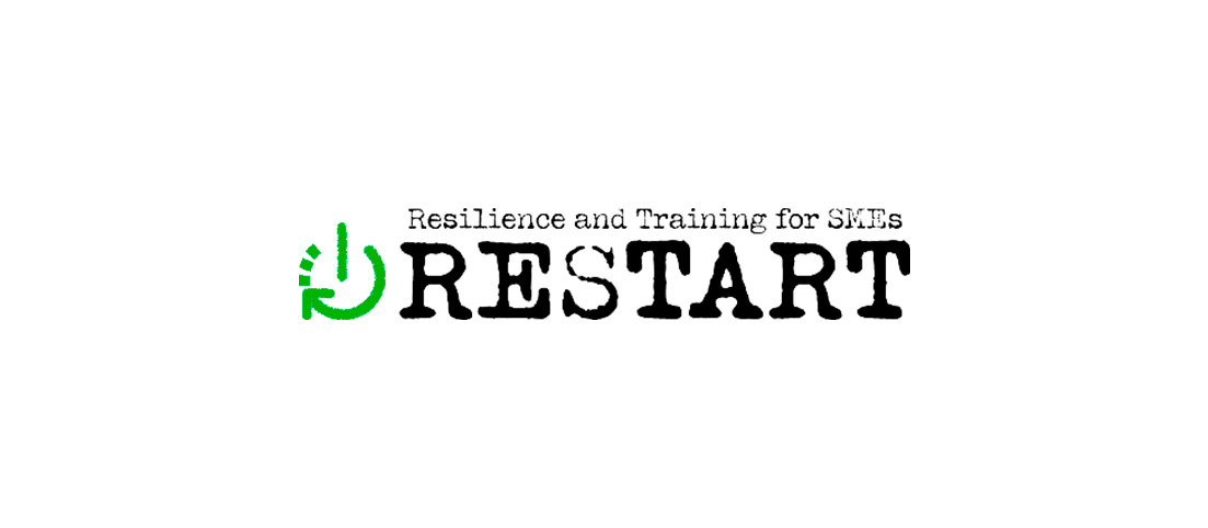 Logo projektu RESTART s textom Resilience and Training for SMEs a zeleným symbolom zapnutia.