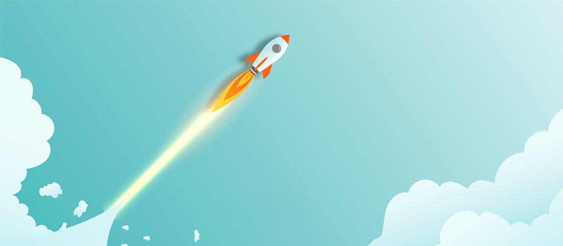 Raketa štartuje do jasnej modrej oblohy s oblakmi, symbolizujúca rast a inováciu startupu.